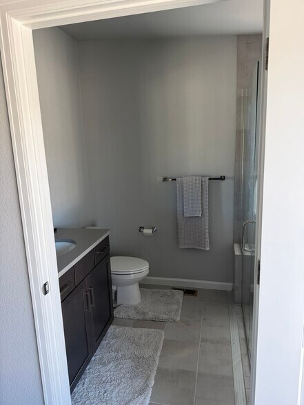 Building Photo - 1746 Creek Edge Vw