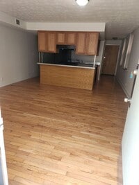 Building Photo - 1603 Broadway