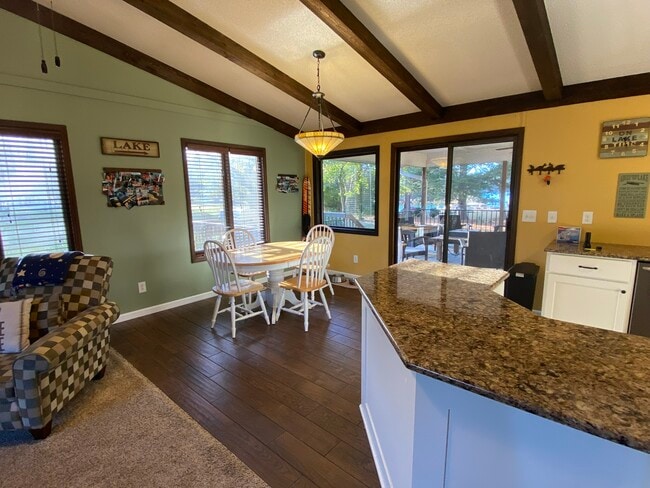 Building Photo - 4 Safe Haven Ct