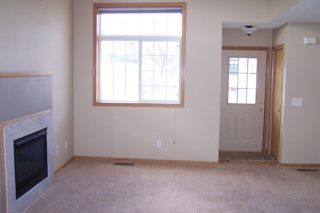 Living Room - 8868 Spring Ln