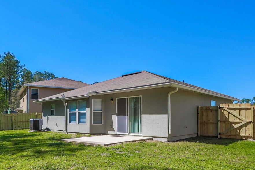 Building Photo - 1975 Tomahawk Dr