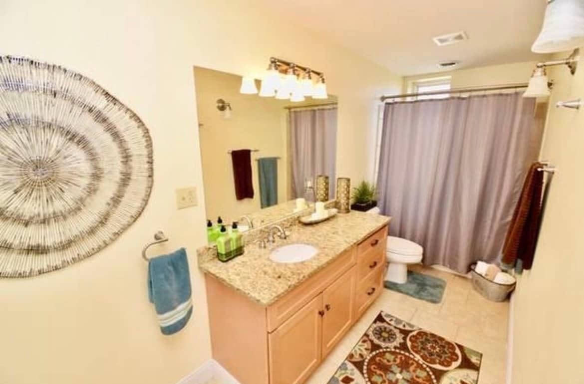 Building Photo - 4376 Olive St