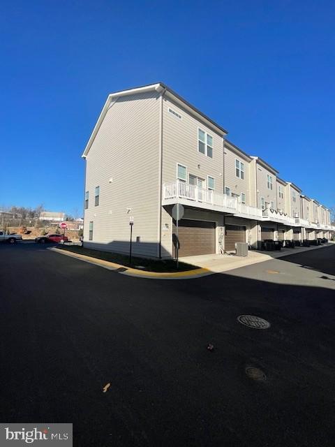 Building Photo - 301 Willis St