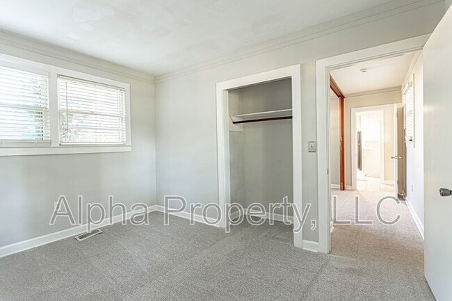 Building Photo - 123 Legrand Blvd
