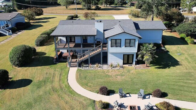 Building Photo - 124 Clack Cir