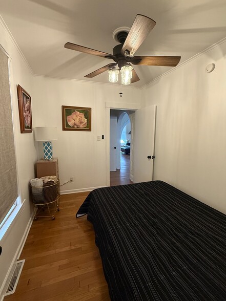 1st fl bedroom - 10354 S Walden Pky