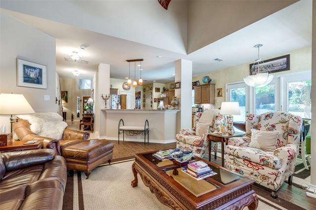 Building Photo - 327 Kahala Dr