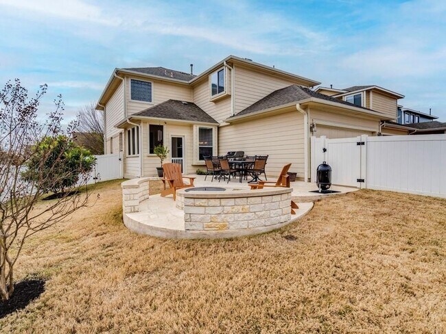Building Photo - 611 Boca Chica Dr