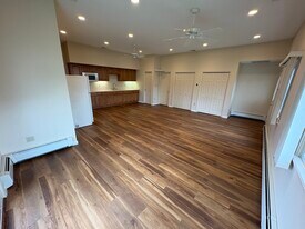 Building Photo - 2 Haiti Ln