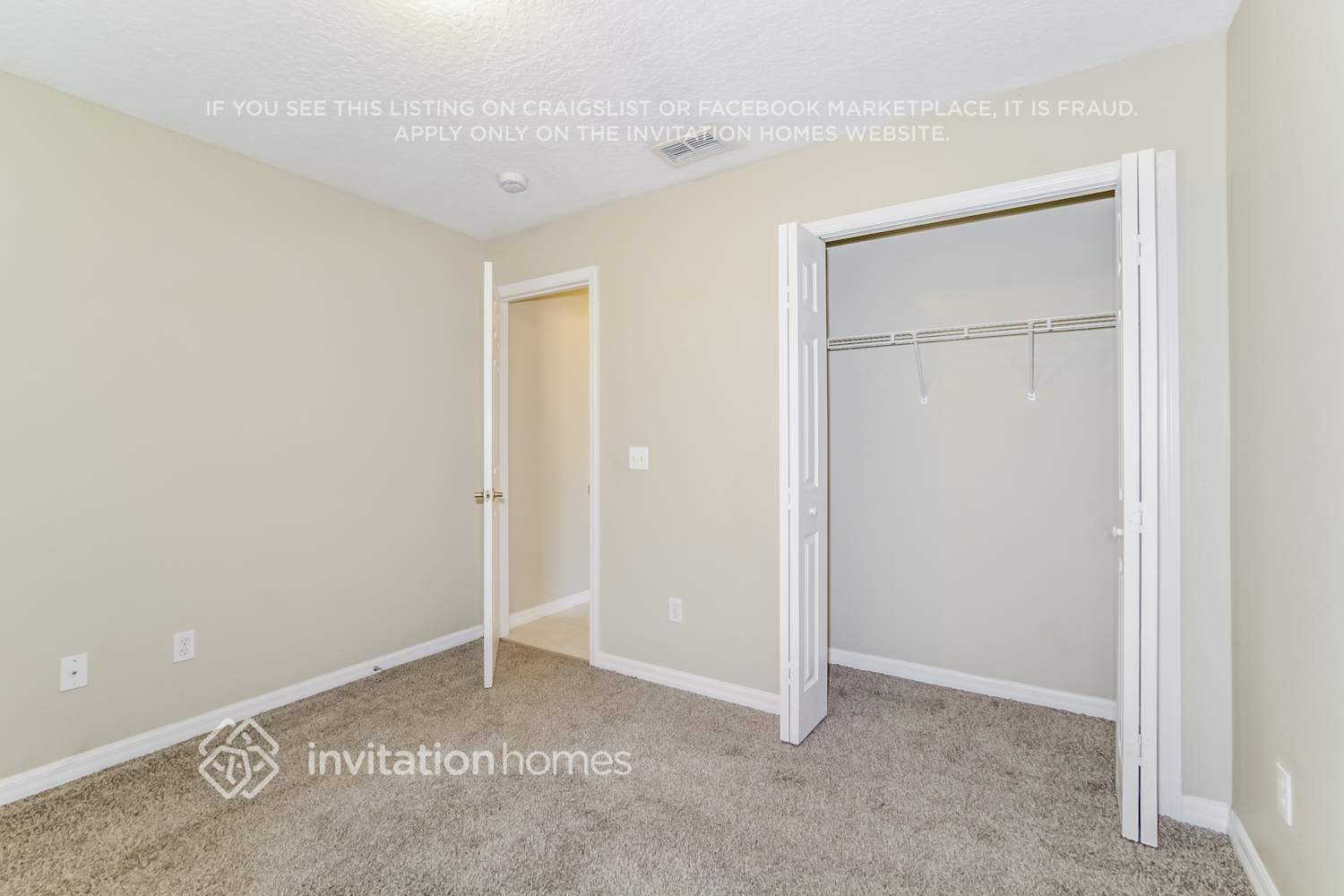 Building Photo - 1515 Pine Tree Dr