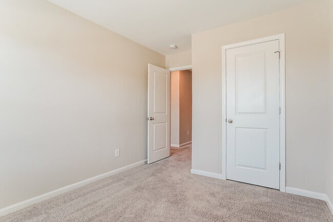 Building Photo - 548 Wendell Falls Pkwy