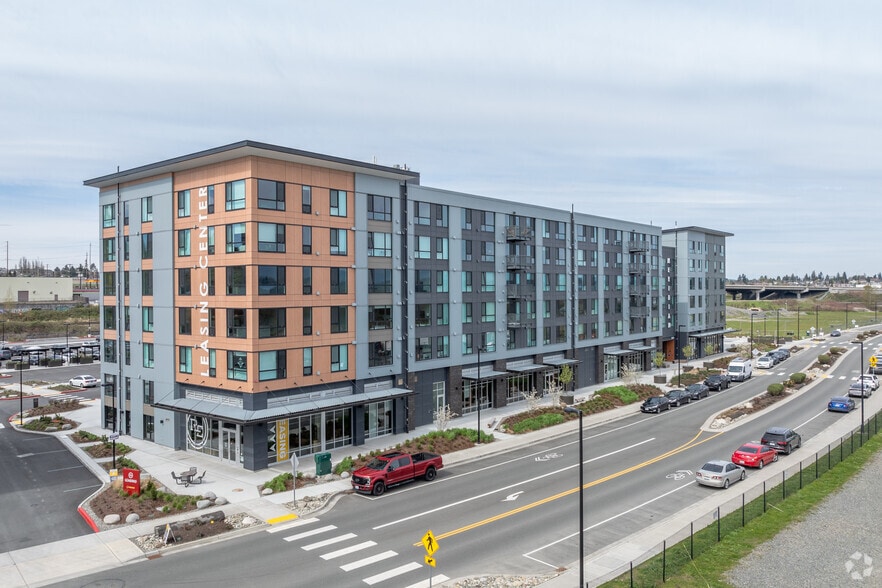 3810 Riverfront Blvd Everett, WA 98201-8636 - Riverfront Everett