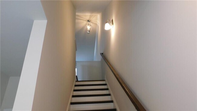 Building Photo - 3612 Knox Pk Overlook