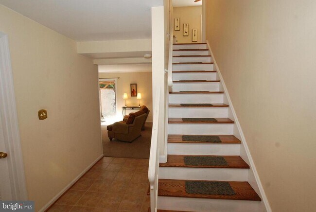 Building Photo - 6042 Haverhill Ct