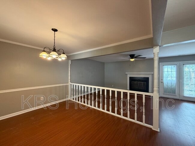 Building Photo - 3918 Lantana Pl