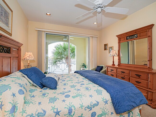 Building Photo - 5225 E Harbor Village Dr