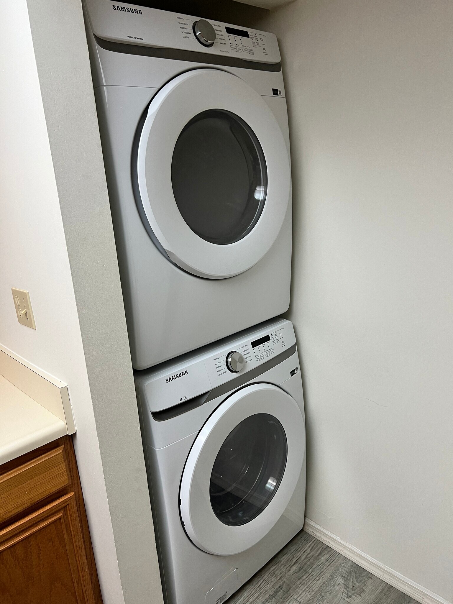 Building Photo - 2334 Raider Dr