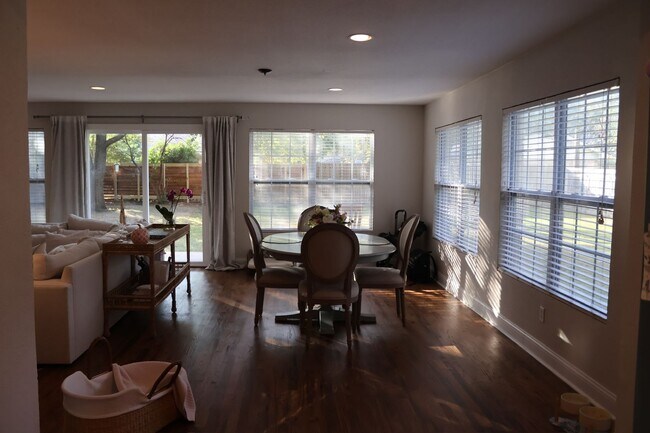 Building Photo - Overton Park home for Lease