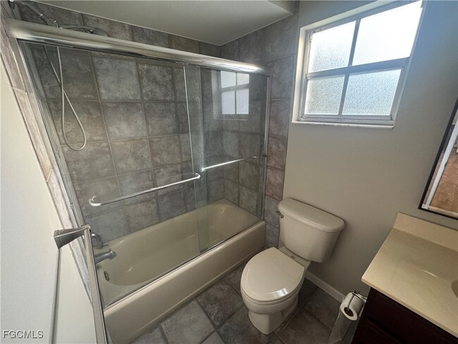 Building Photo - 7019 Cedarhurst Dr