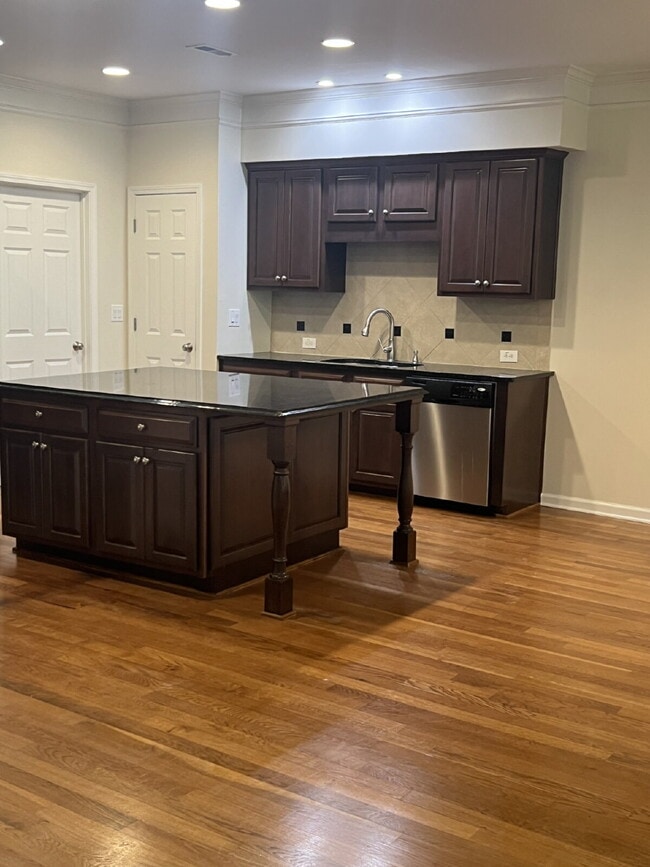 Building Photo - Excellent price for this wonderful John Wieland townhouse in swim / tennis neighborhood.