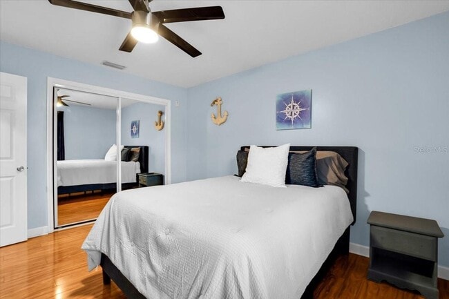 Building Photo - 101 Pompano Dr SE