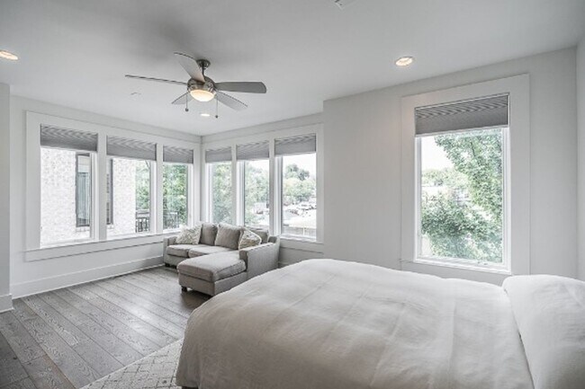 Building Photo - 3BR Germantown Townhome in the Heart of Nashville