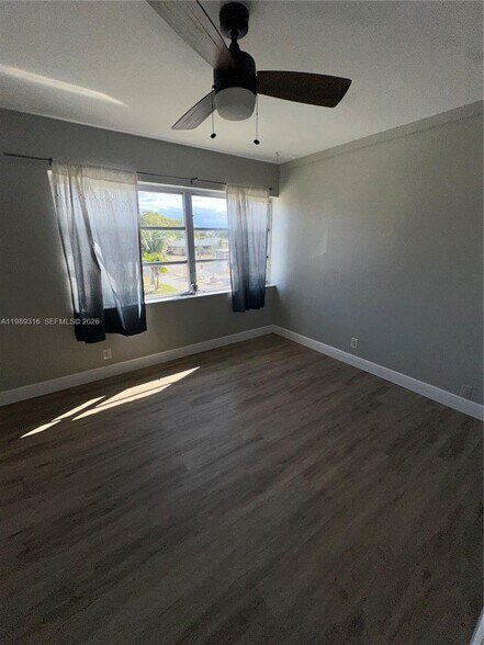 Building Photo - 3201 NW 4th Terrace