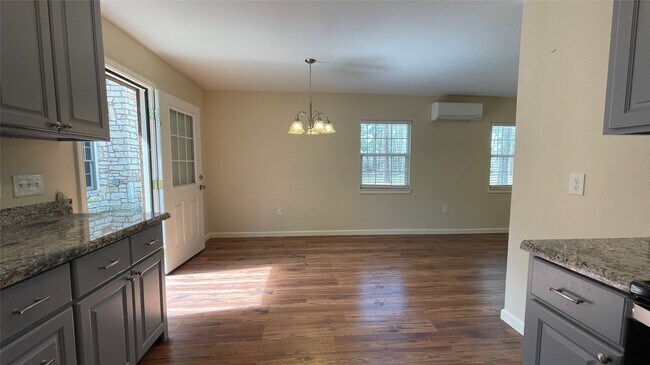 Building Photo - 2018 FM 1486