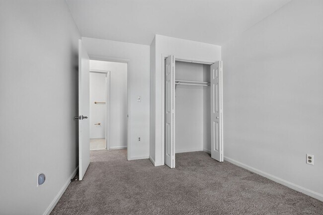 Building Photo - 5560 E Boniwood Turn