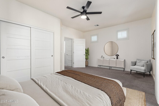 Building Photo - 1270 E Curry Rd