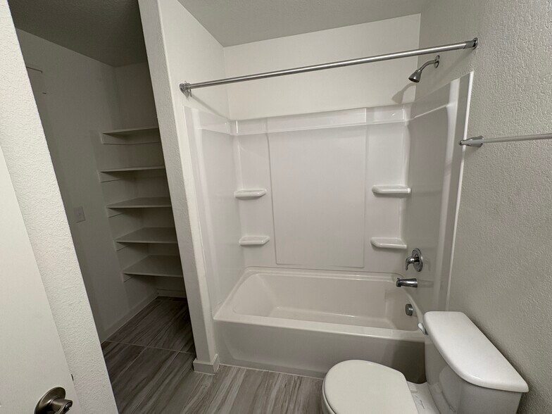 Building Photo - 7408 Sparkling Light Dr