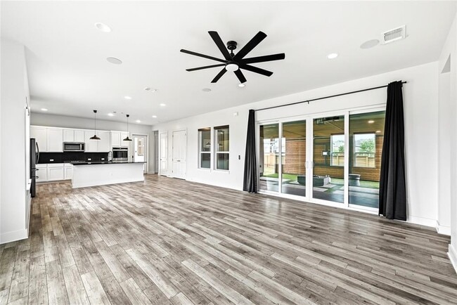 Building Photo - 7801 Donnelley Dr