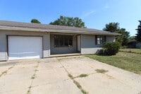 Building Photo - Two Bedroom Duplex