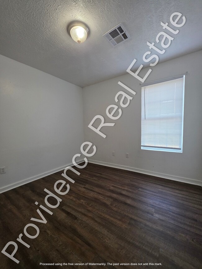 Building Photo - 164 Greene Ln