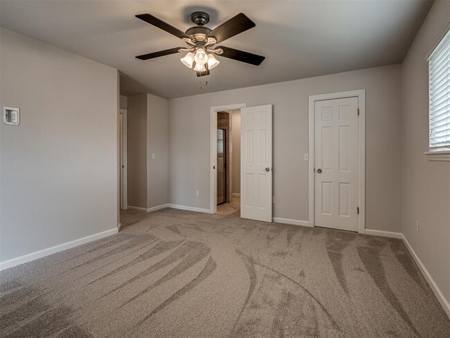 Building Photo - 8 South Ave