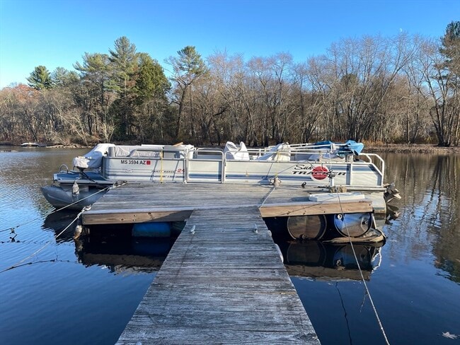 Building Photo - 26 Pelham St