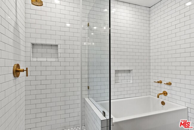 Building Photo - 3956 Alcove Ave