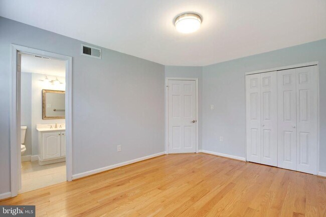 Building Photo - 1208 Forestwood Dr