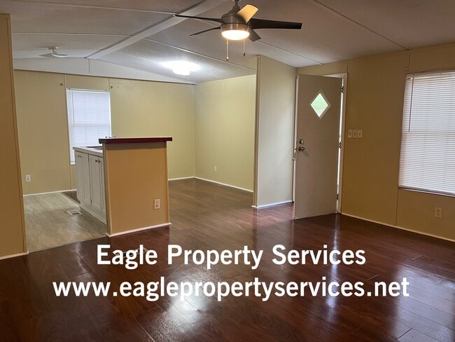 Building Photo - 1546 River Rd