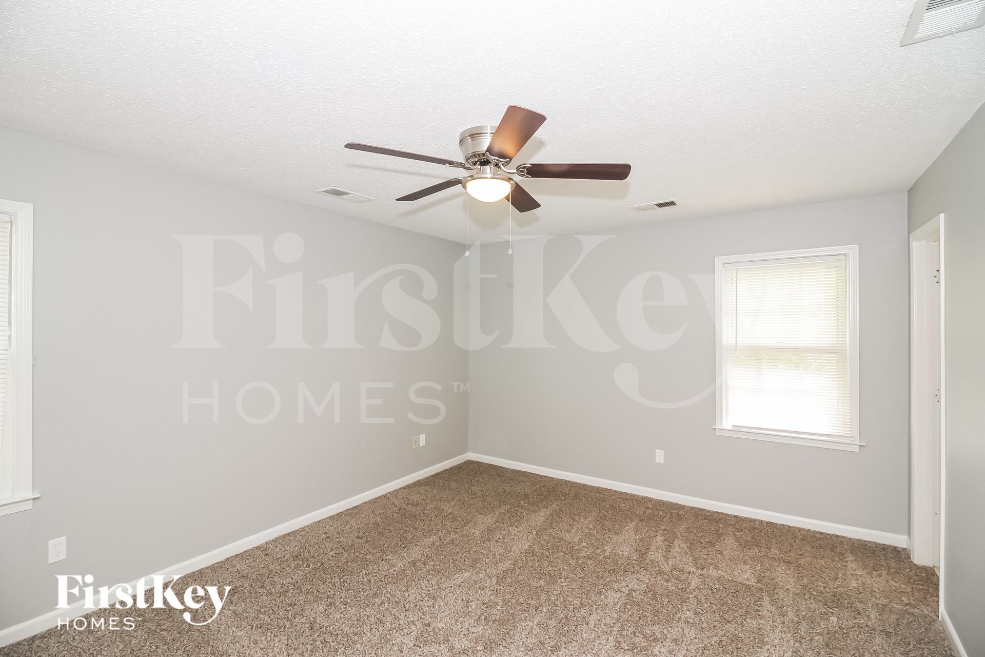 Building Photo - 3066 Circle Gate Dr