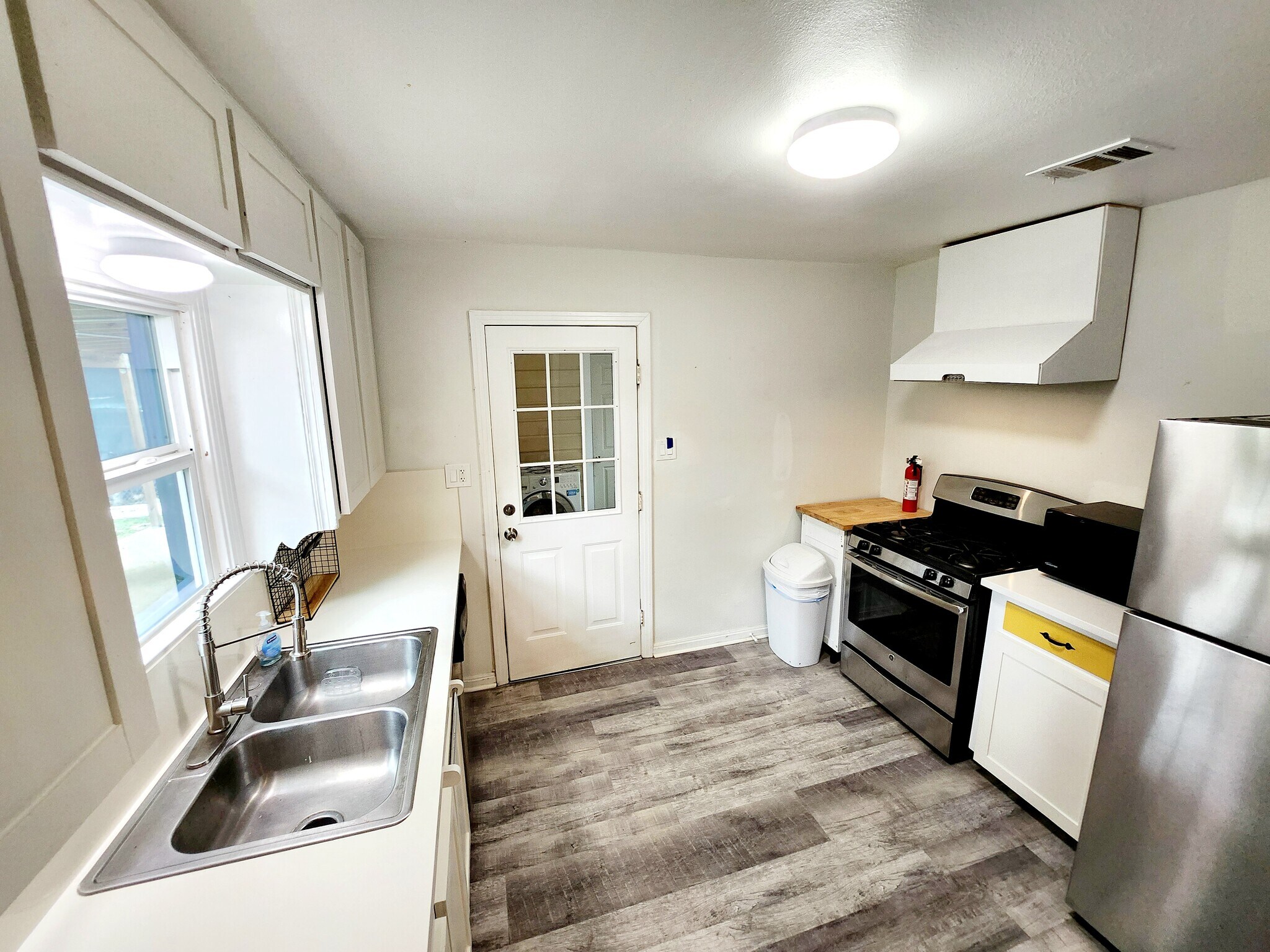 Building Photo - 618 Dunkley Dr