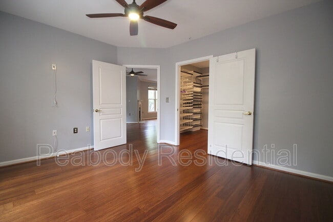 Building Photo - 12913 Alton Square