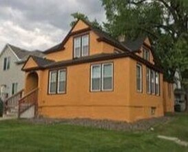 Building Photo - 1000 18th Ave SE