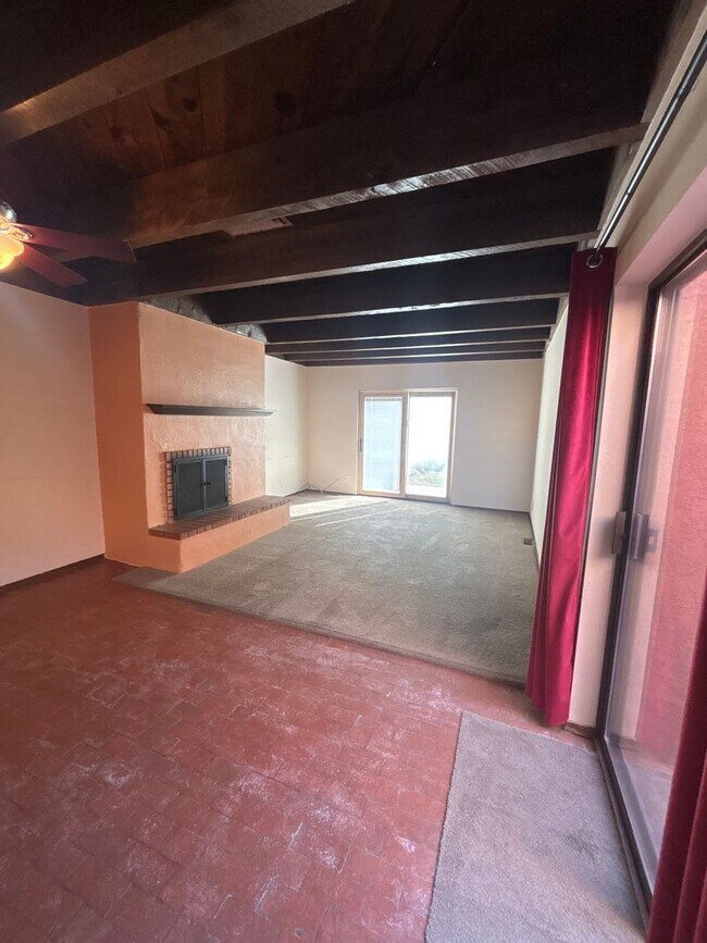 Building Photo - Townhouse Sandia Heights