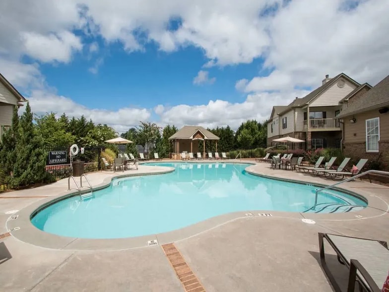 Building Photo - 100 Crossing Blvd