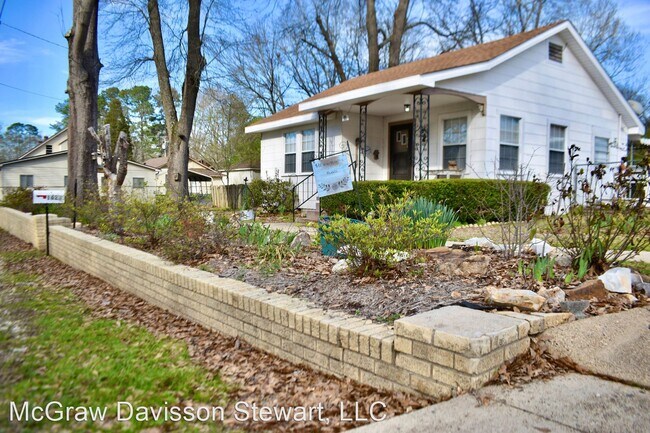 Building Photo - 2 br, 1 bath House - 1623 Texas St.