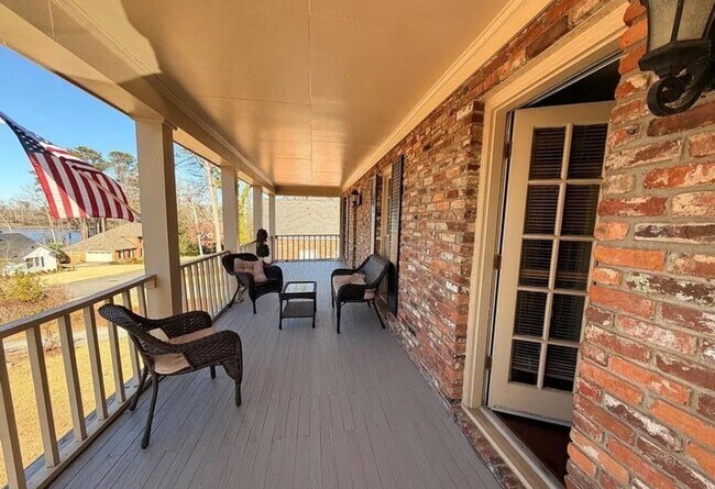 Building Photo - Spacious 4BR Home in Sought-After Springlakes – Balcony, Patio & Amenities!