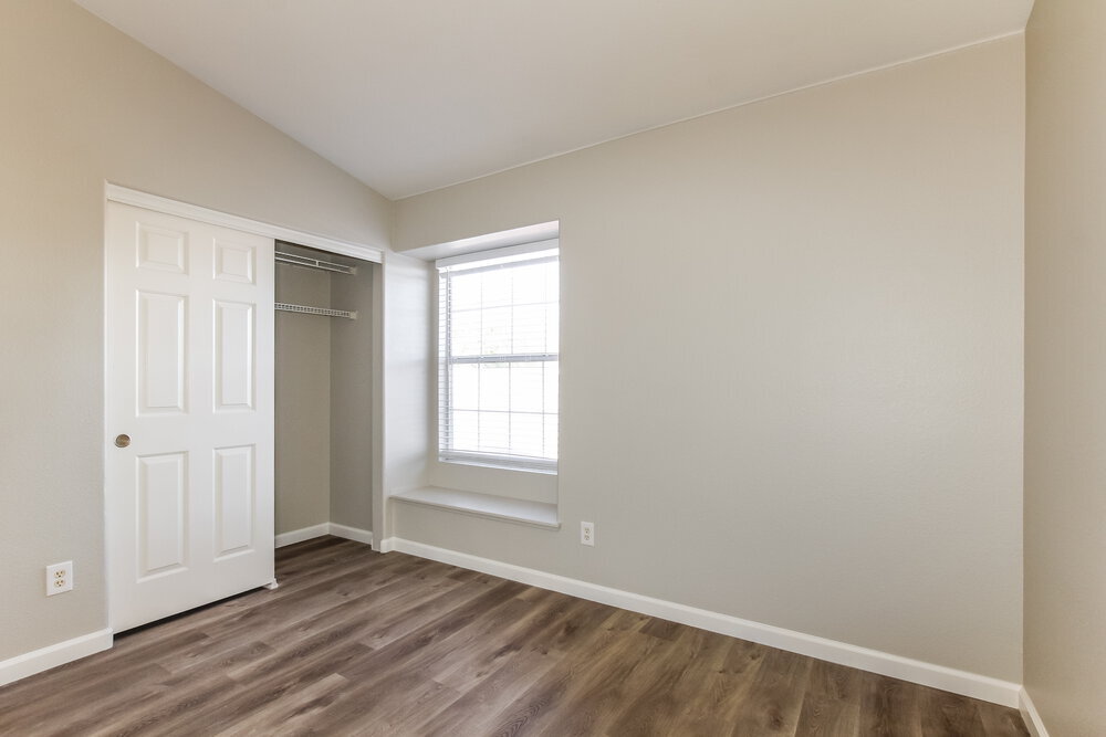 Building Photo - 615 King Revere Ct