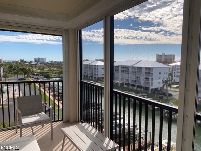 Building Photo - 4471 Bay Beach Ln