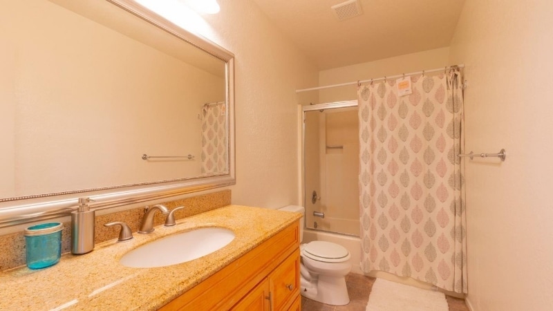 Building Photo - 250 Tabor Dr